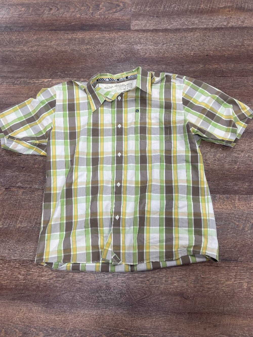 Quiksilver Silver Plaid Short Sleeve Button Up Shirt XL